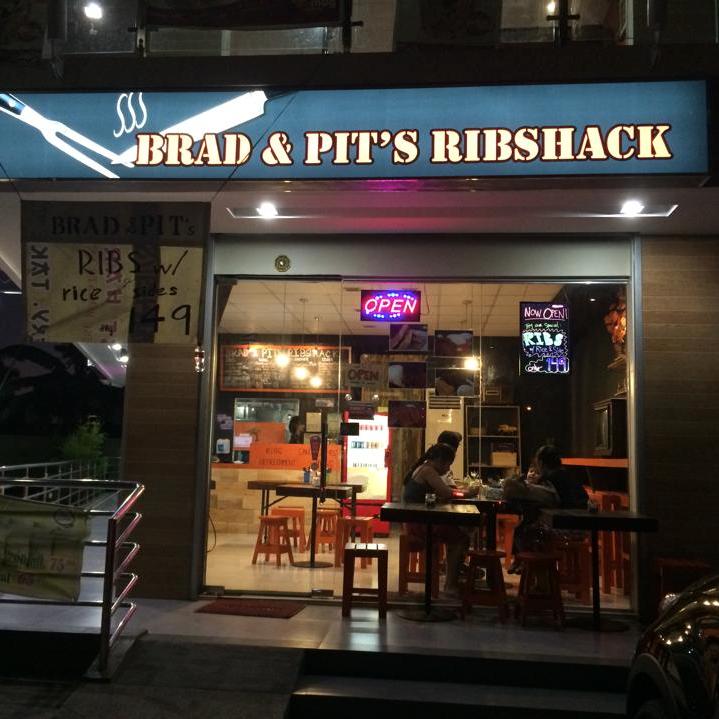 Brad & Pit's