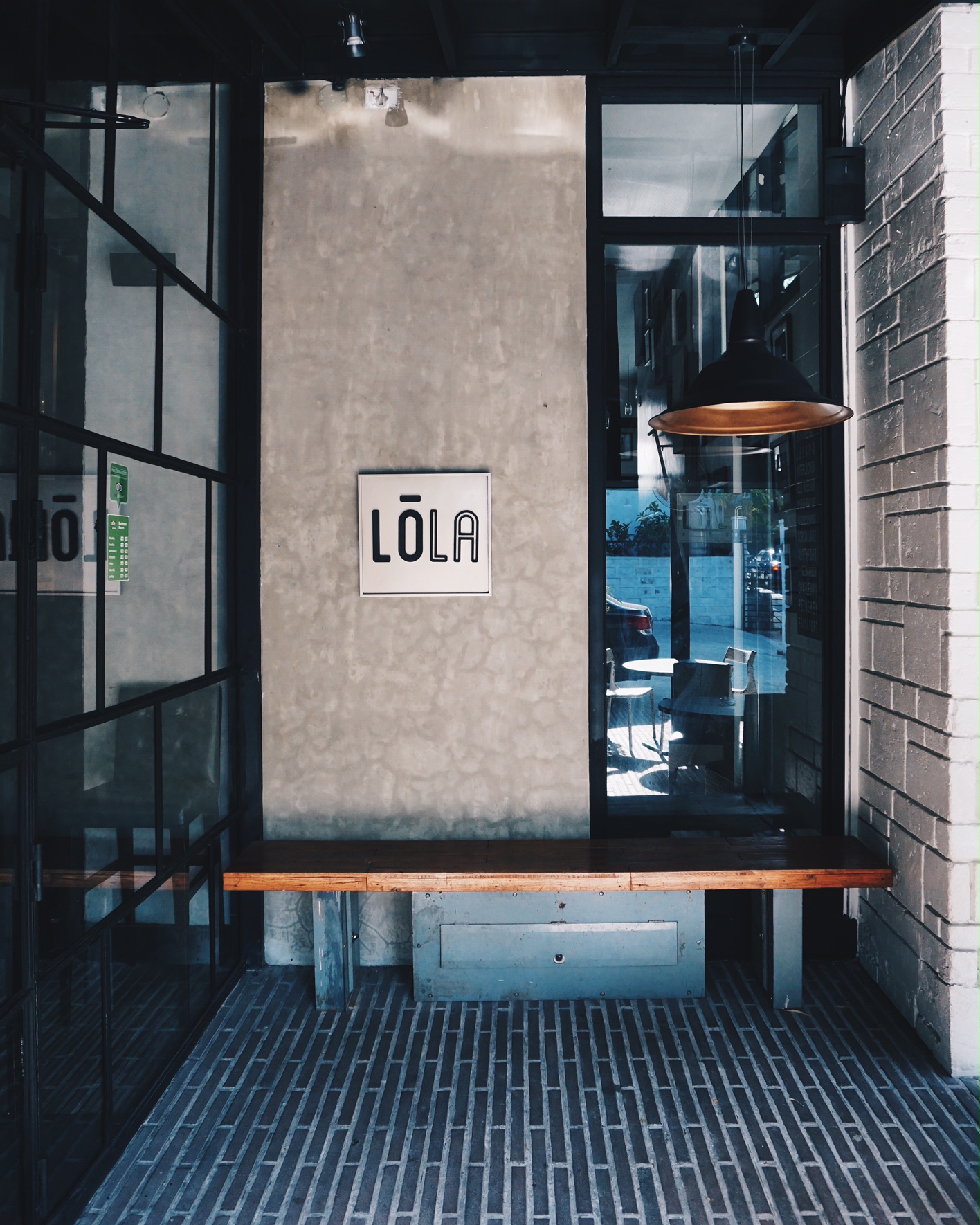 LoLa Cafe+Bar