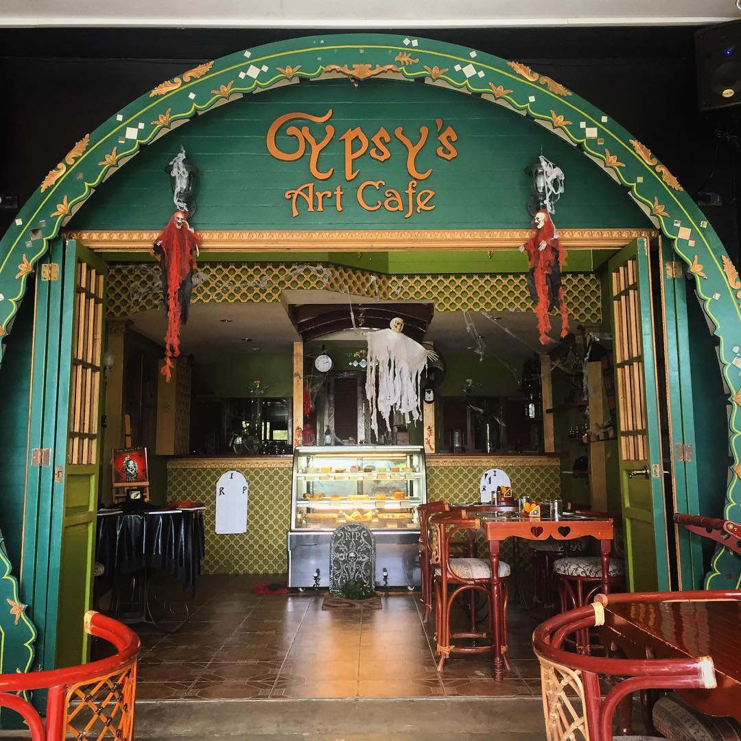 The Gypsyâs Lair Art Cafe
