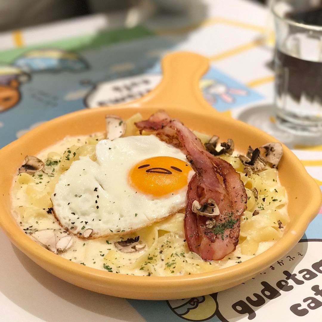 Gudetama Cafe