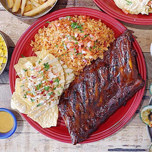 Gringo â SM Mall of Asia Ribs, Nachoes, and Rice