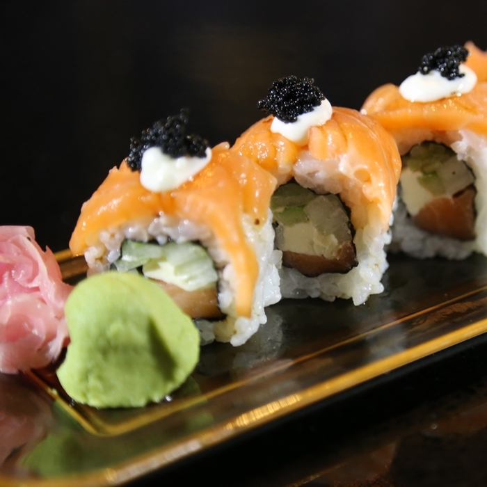 Salmon Majestic Roll