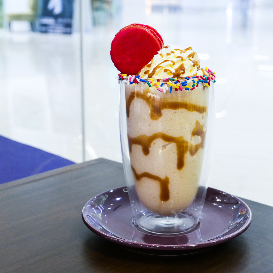 Salted Caramel Macaroon Milkshake