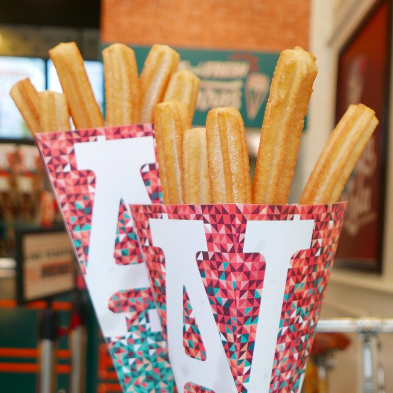 Churreria La Lola â Robinsonâs Place Manila Churros