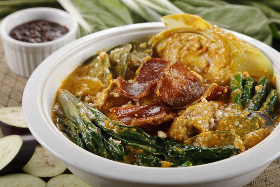 Lechon Kare-Kare