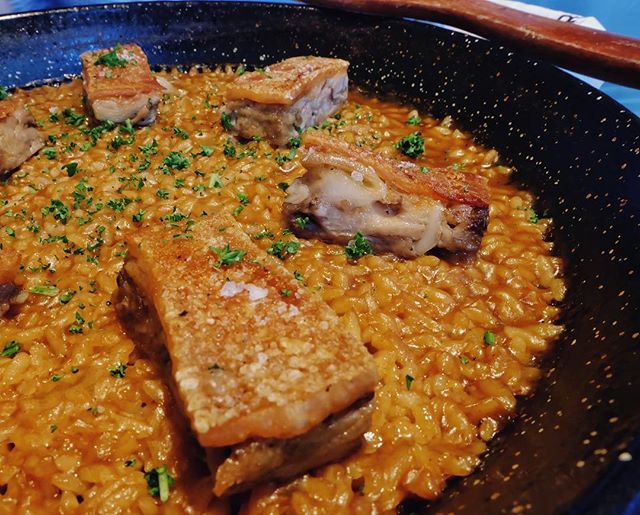 Paella De Cochinillo