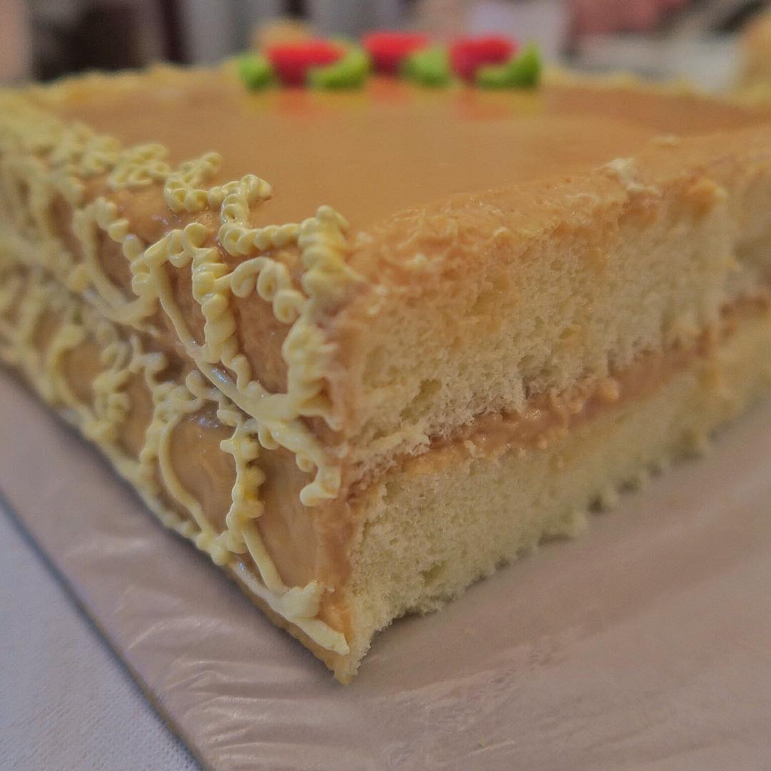 Costa Brava â Caramel Cakes, Marshmallow Cakes