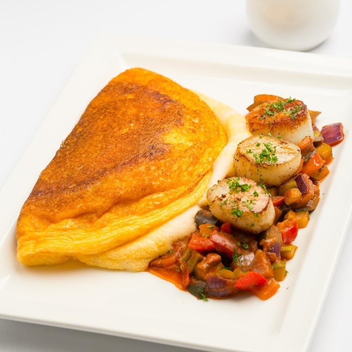 La Mere Poulard Uptown Mall Omelette