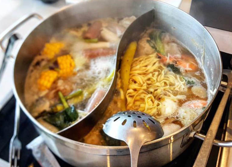 Know More About the Four Seasons Buffet & Hotpot’s Menu, Rates, and Hotpot Tips!