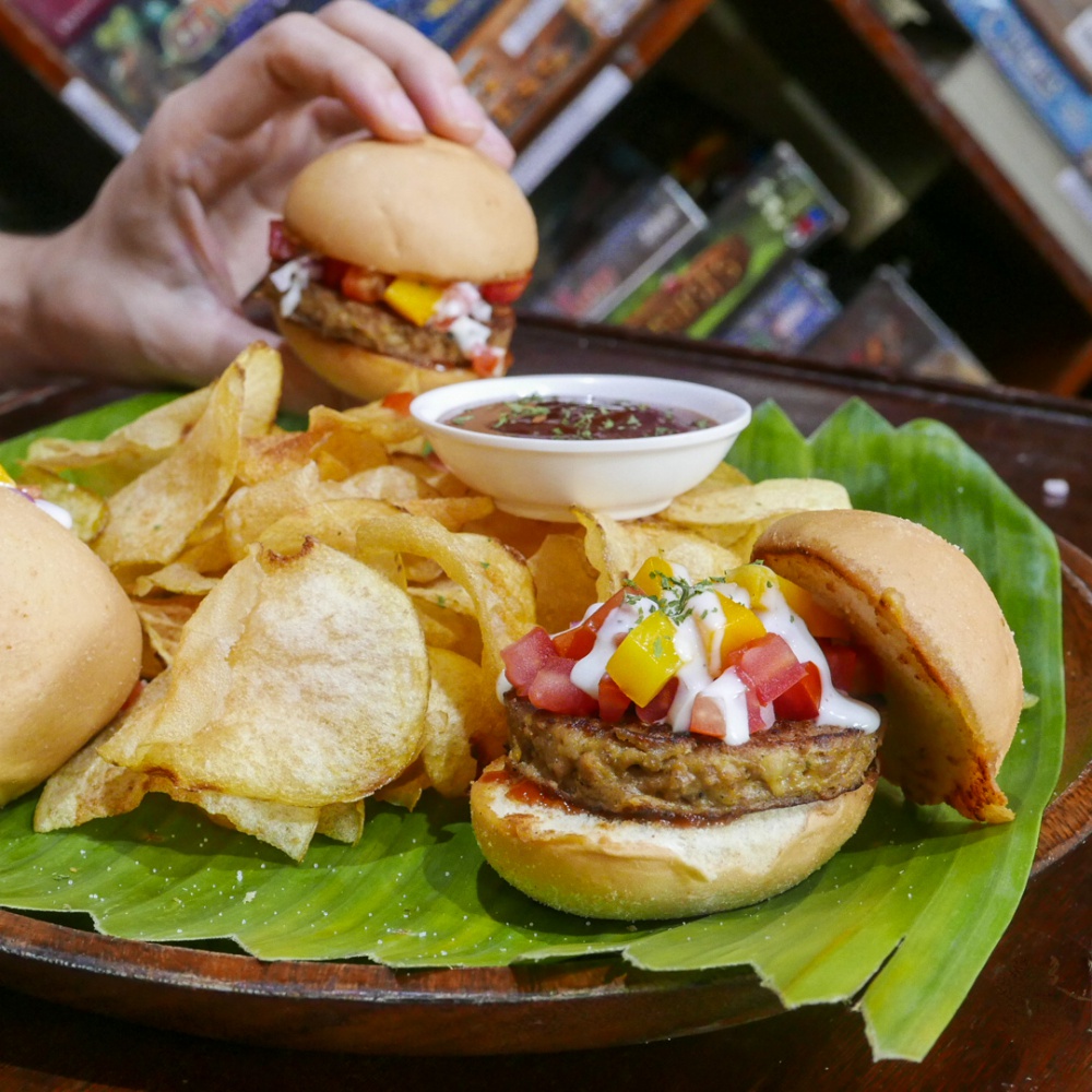 Tortang Giniling Pan de Sliders