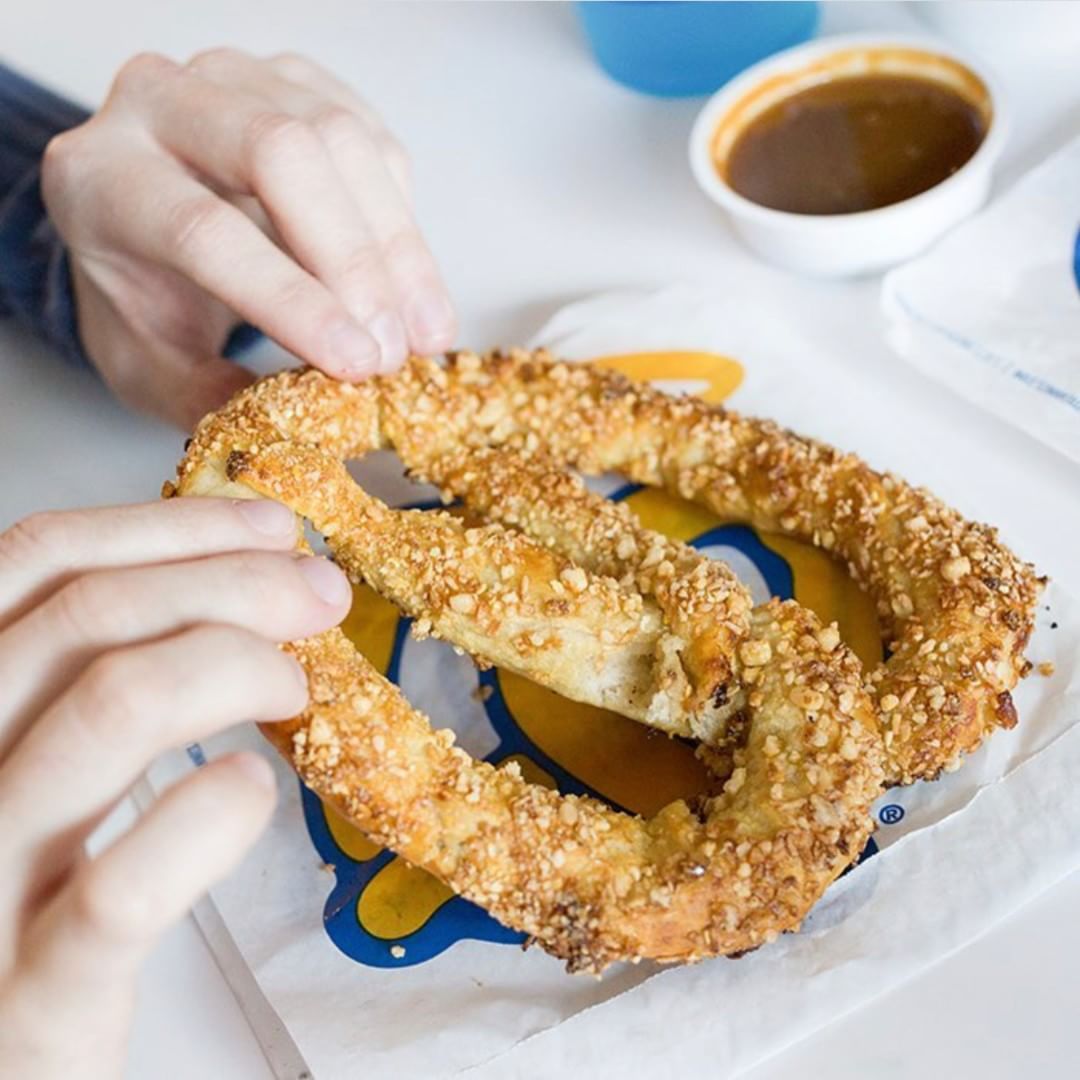 Auntie Anneâs â SM Marikina Nutty Pretzel