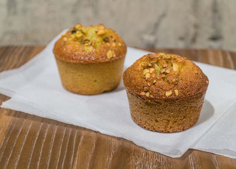 pistachio-financier