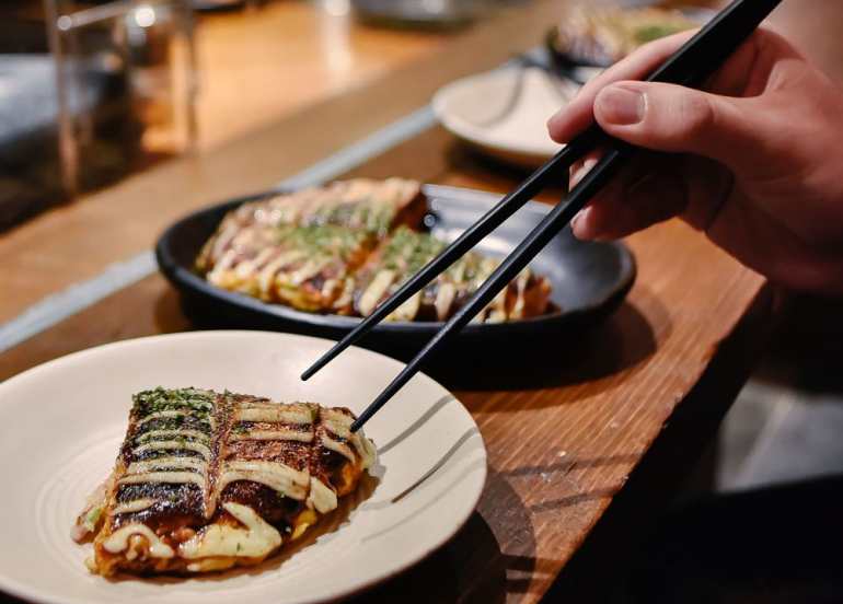 dohtonbori okonomiyaki