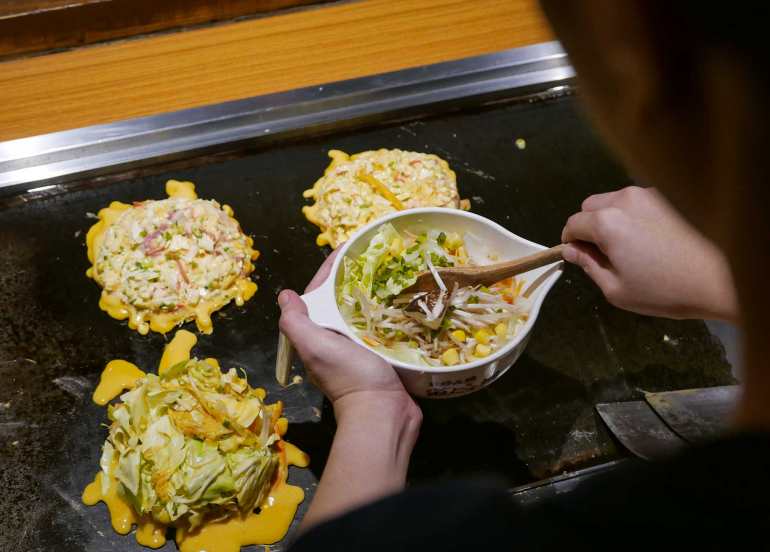 dohtonbori unlimited okonomiyaki