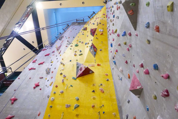 fitness, gym, workout, exercise, abs, lose weight, climbing, wall climbing, climbing gym, core exercise