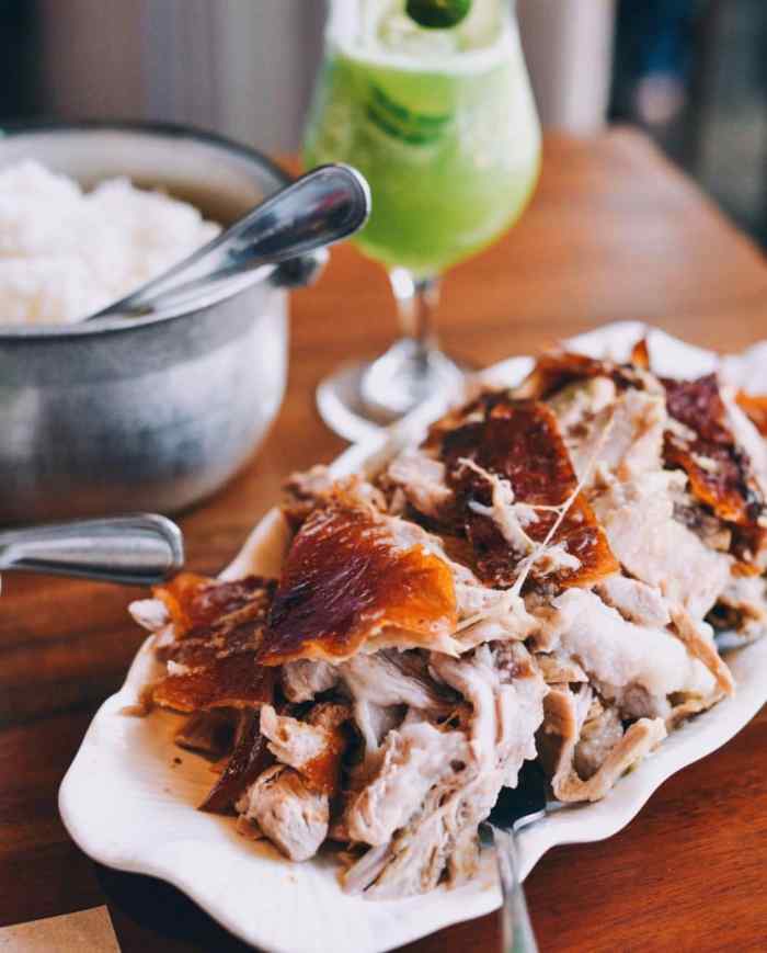 Ricoâs Lechon â Glorietta 1