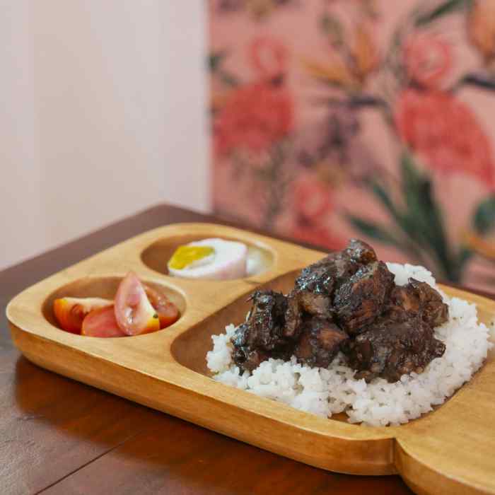 santiago's cafe mandaluyong third wave coffee comfort food metro manila adobo filipino