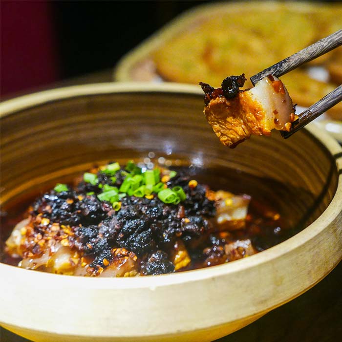 Dongpo Braised Cube Pork