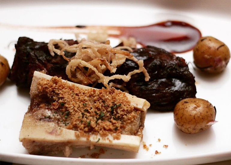 bone-marrow-with-steak