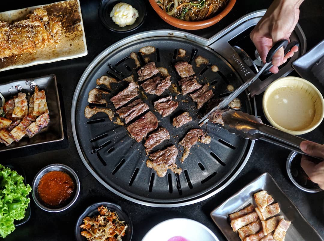 korean-barbecue-grilling