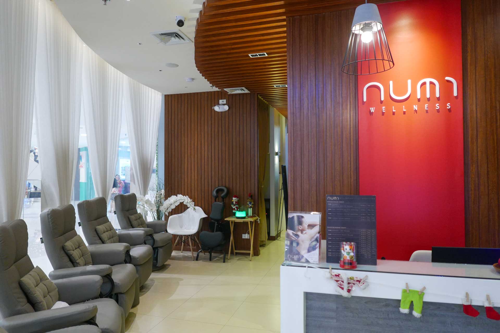 Numi Wellness Robinson Galleria Reception