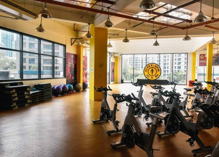 gold's gym interiors, 24 hours, gym metro manila