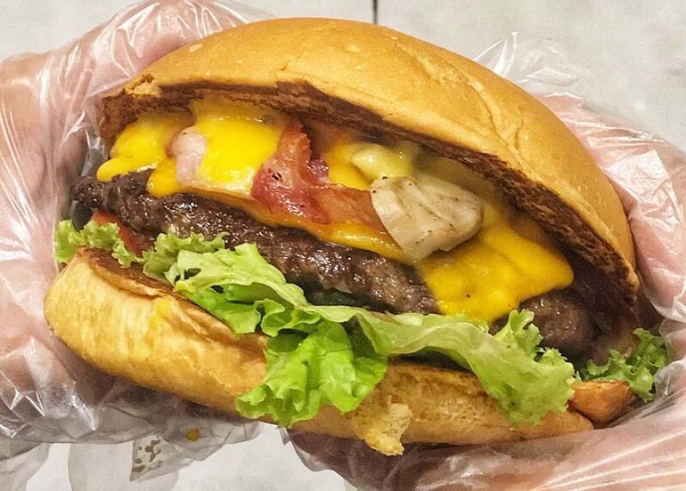 zark's burgers, affordable restaurants, burgers in manila