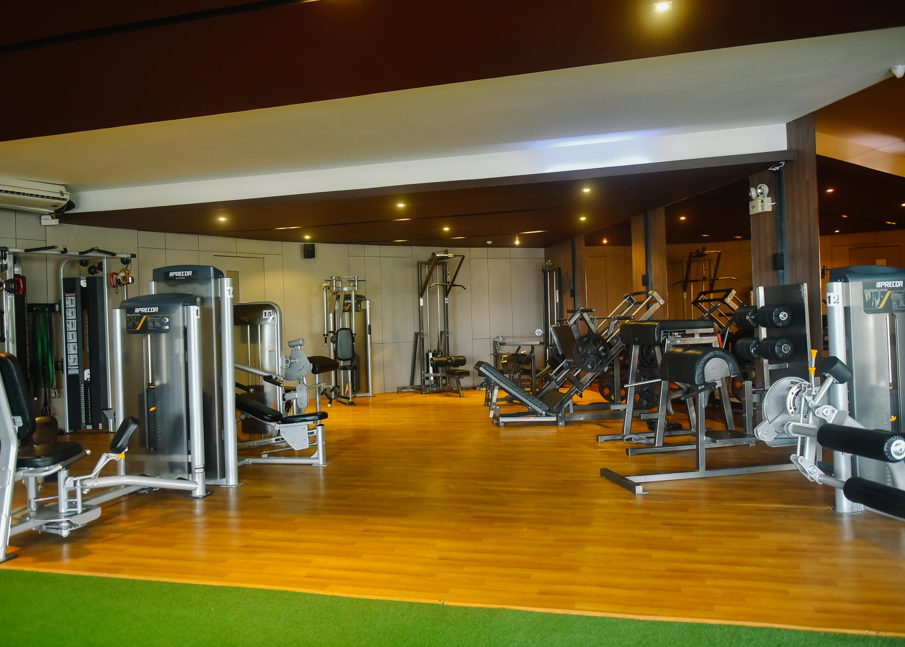 gym-open-area