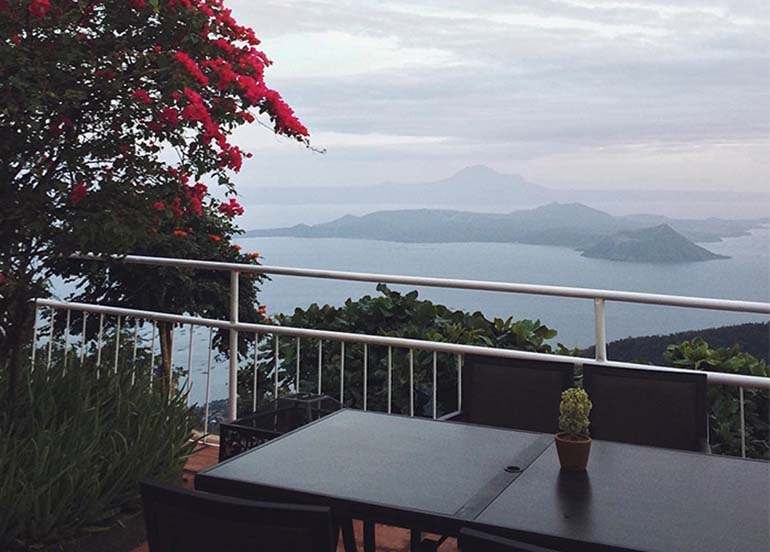 tagaytay-taal-volcano-view