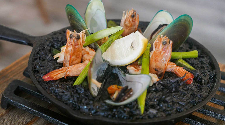 Paella Negra