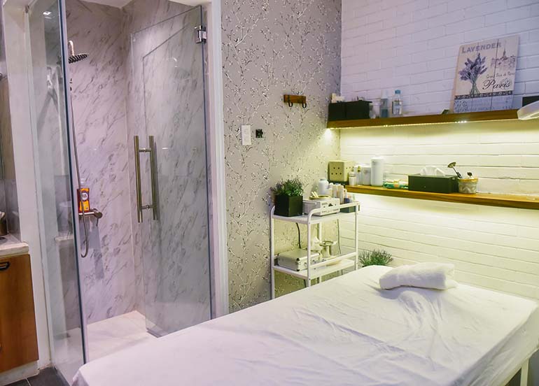 la-provence-treatment-room