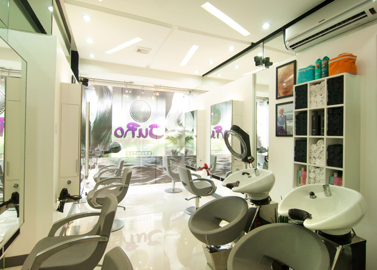 JuRo Salon Exclusif Interior 