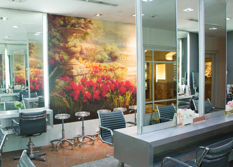 le-maquillage-salon-interior