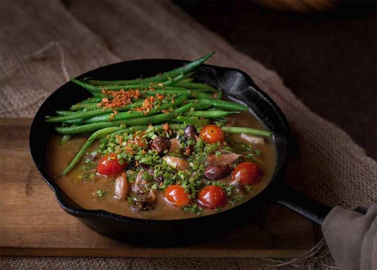 locavore, sizzling sinigang