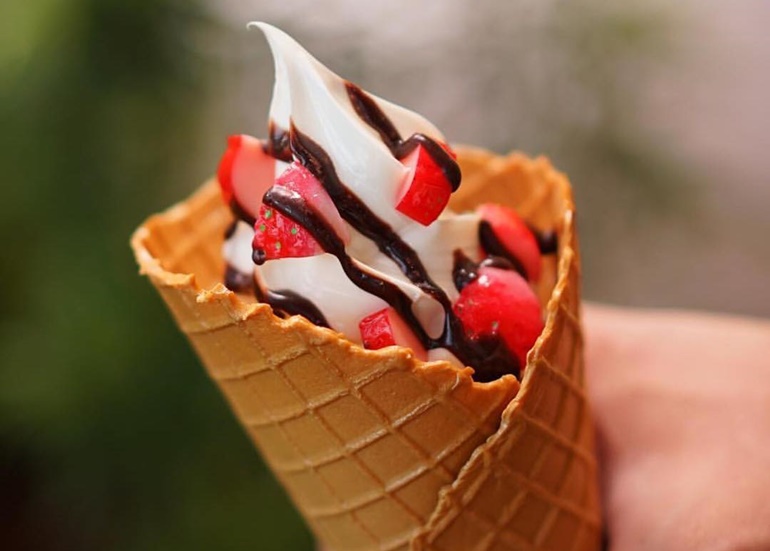 soft-serve-strawberry-bits-cone