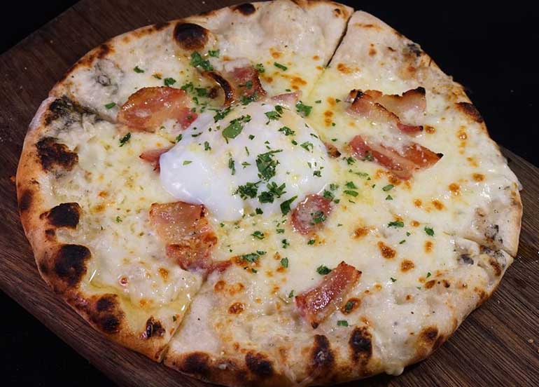 Carbonara Flatbread from Flatterie