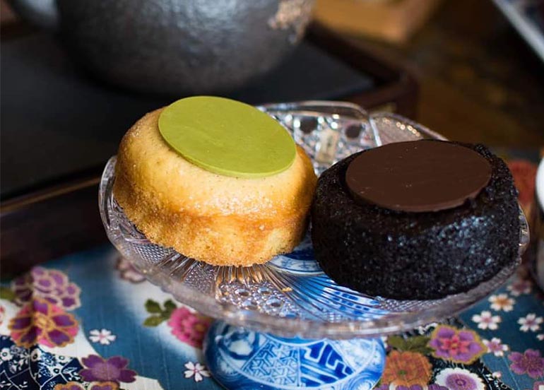 Chocolate Lava and Matcha Lava Cakes from Tsujiri