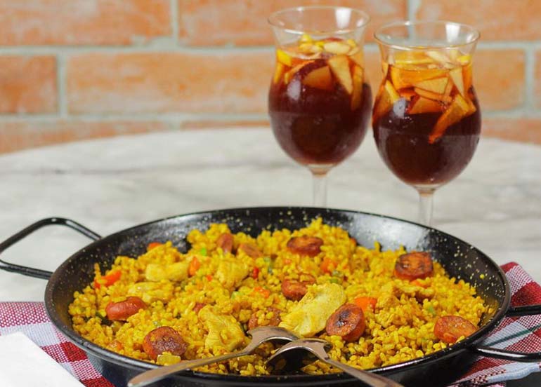 sangria-and-paella