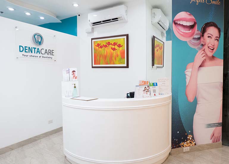 dental-clinic-reception-area