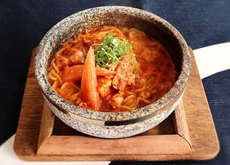 Seafood Sizzling Ramen from Kureji