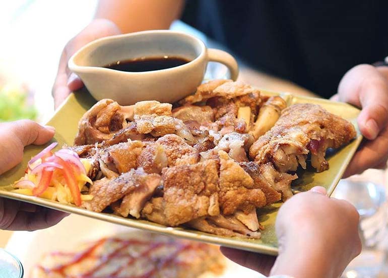 Crispy Pata from Sentro 1771