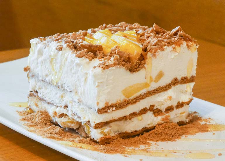 Mango Float or Mango Graham Cake