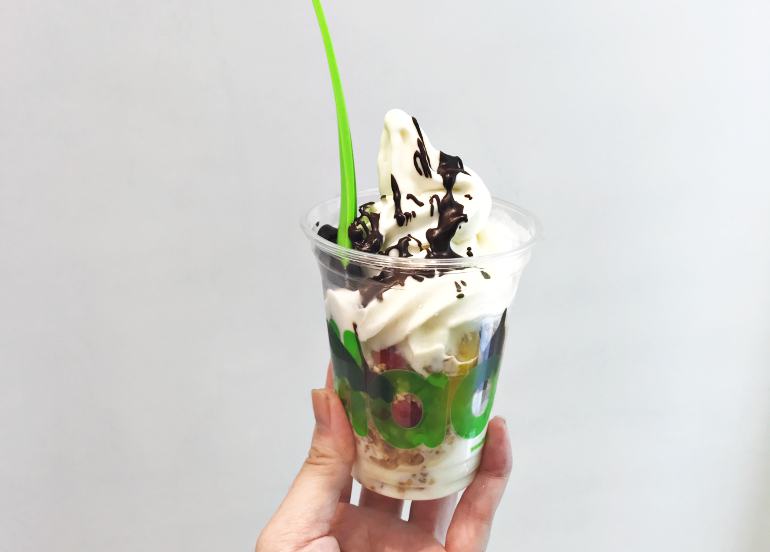 frozen yogurt, llaollao, snacks, merienda ideas, cheap snacks, best affordable restaurants in manila