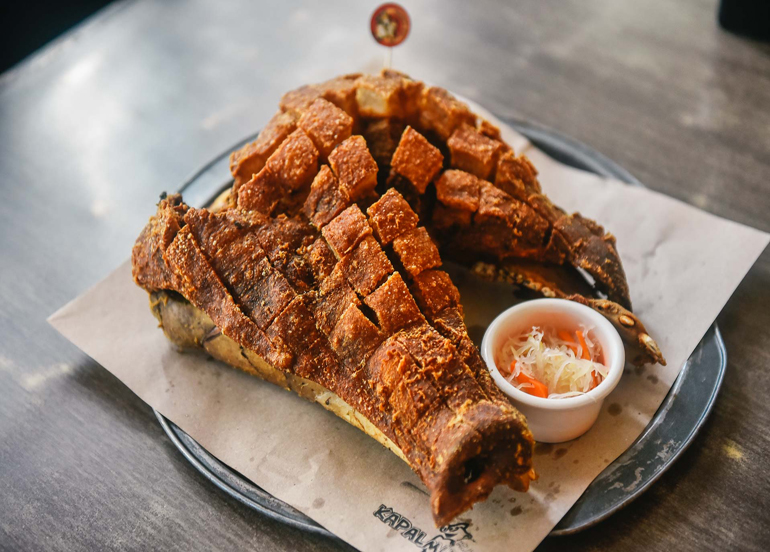 This Restaurant in Tomas Morato Serves Perfectly Crispy Deep-Fried Pig’s Face!