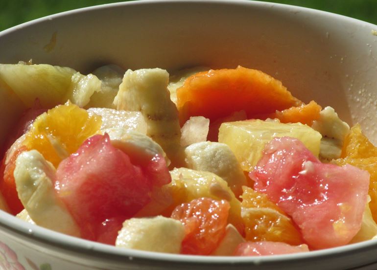 banana-pineapple-grapefruit-watermelon-fruit-bowl