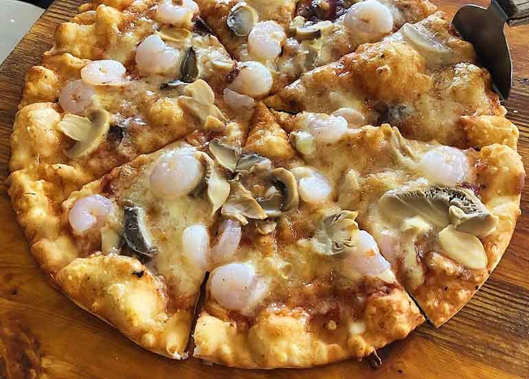 Friday's Special Pizza - Shrimp, Anchovies , Mushrooms from Shakey's