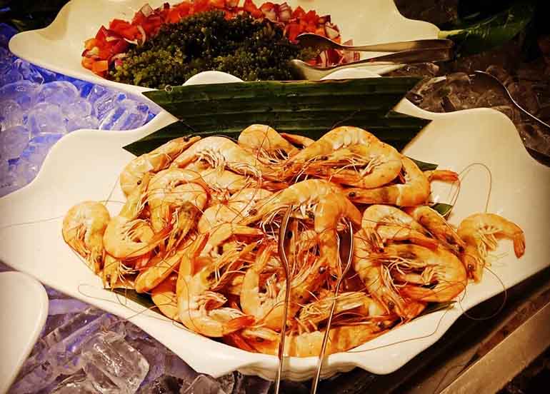 Steamed Shrimp from the Seafood Area of Buffet 101