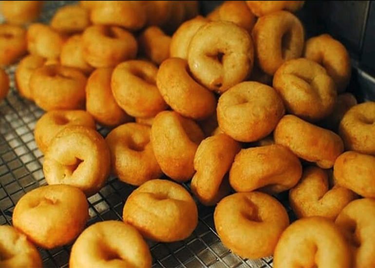 Lil Orbits plain mini fried doughnuts