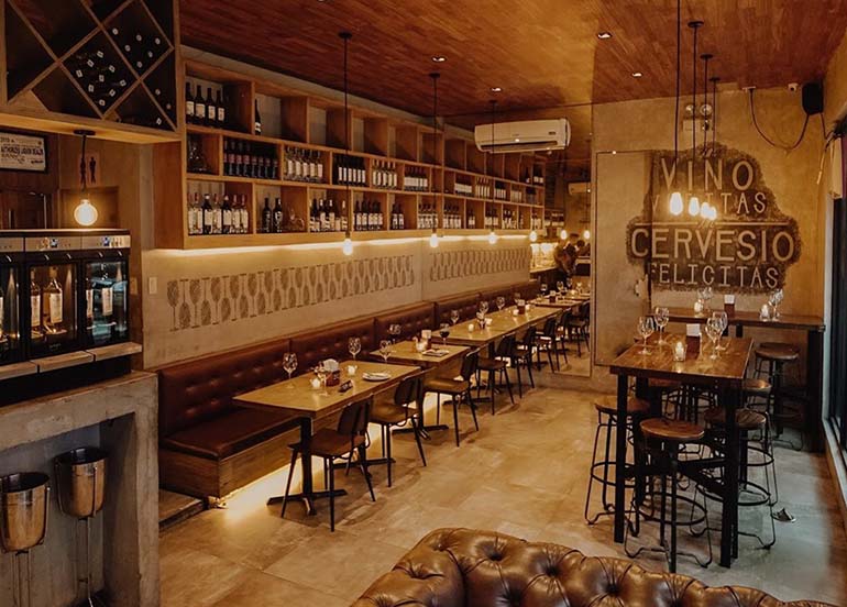Vittoâs Wine Bar & Restaurant â Tomas Morato