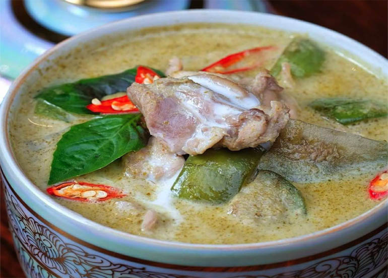 Thai BBQ's Green Curry 